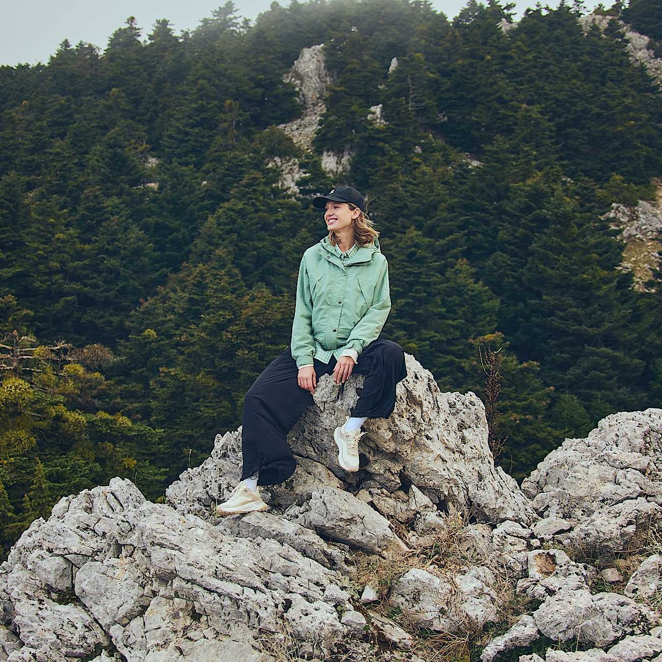 Women's Winnick Archive Waterproof Shell Jacket - 3