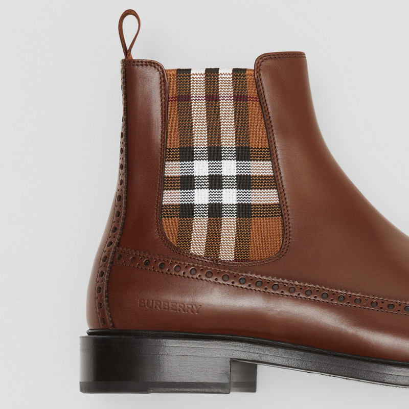 Burberry Vintage Check Detail Leather Chelsea Boots outlook