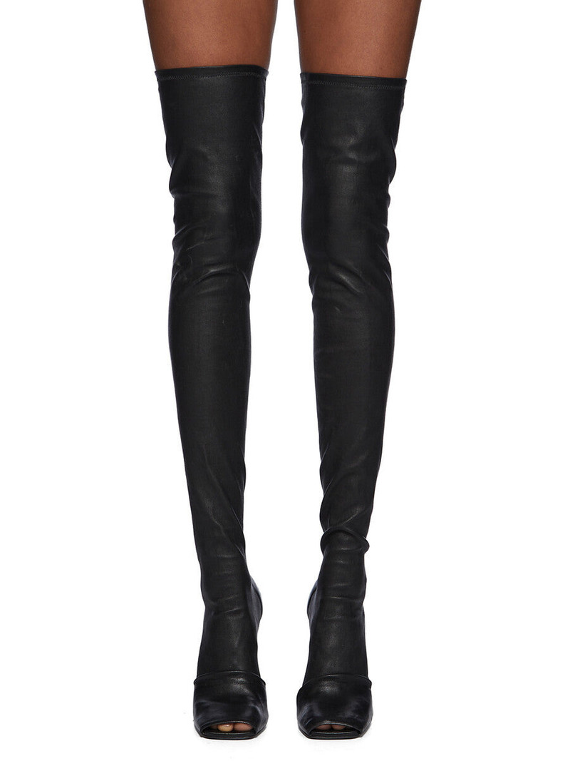 CANTILEVER 11 BOOT 2