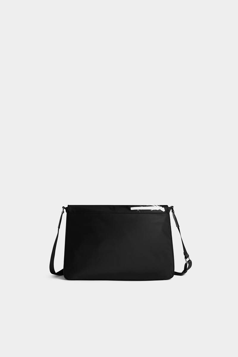 DSQUARED2 MESSENGER BAG outlook