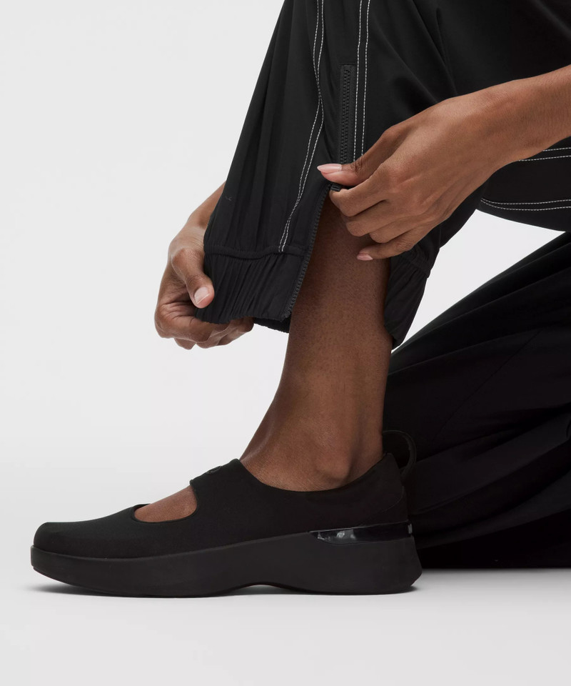 Define High-Rise Swift Jogger *Regular 5