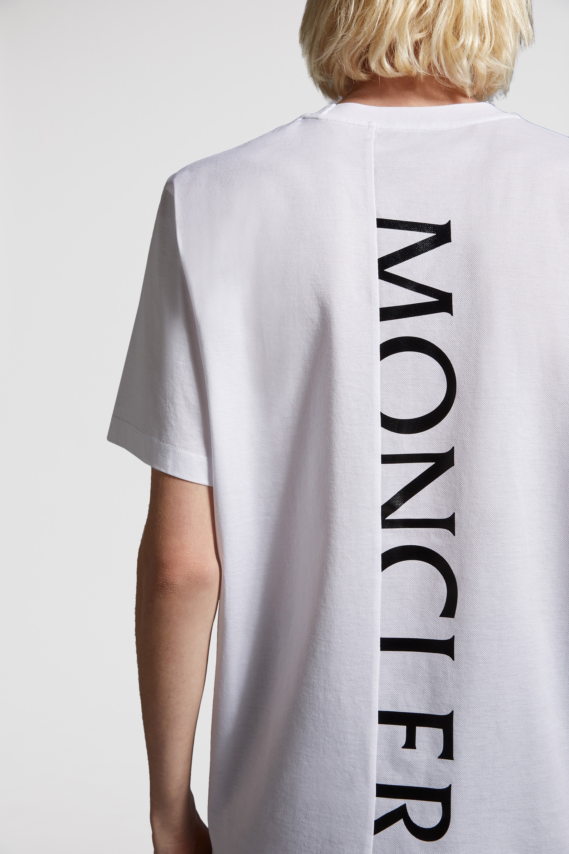 Moncler Vertical Back Logo Cotton T-Shirt | REVERSIBLE
