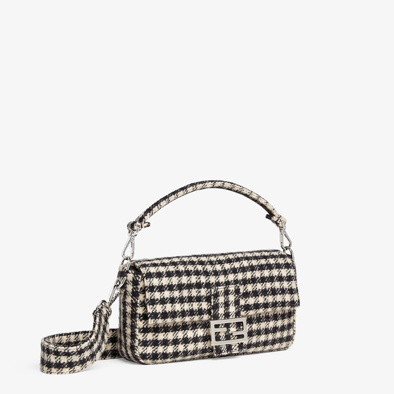 FENDI White and black fabric bag outlook