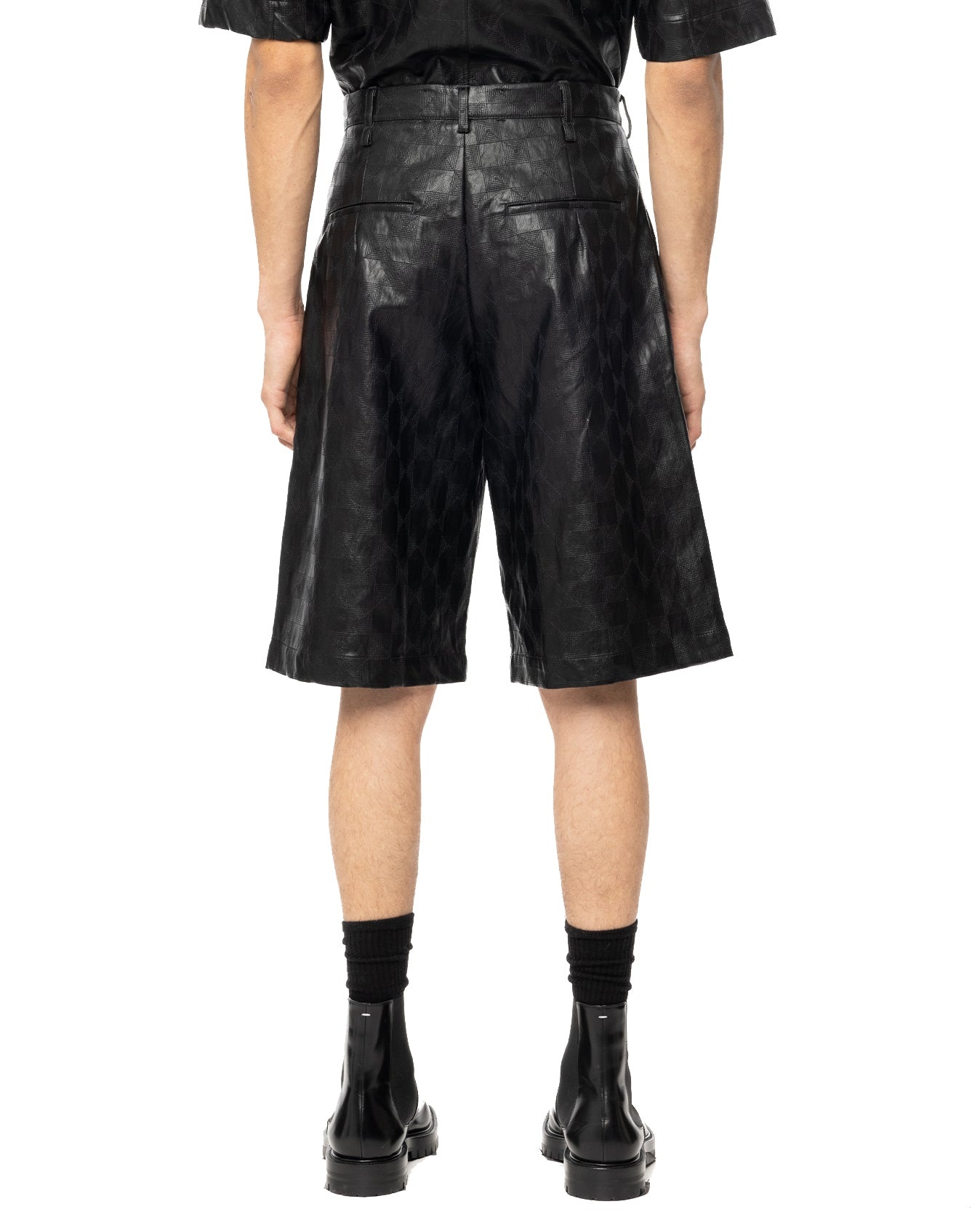 Embroidered Leather Single Pleated Shorts - Black - 4