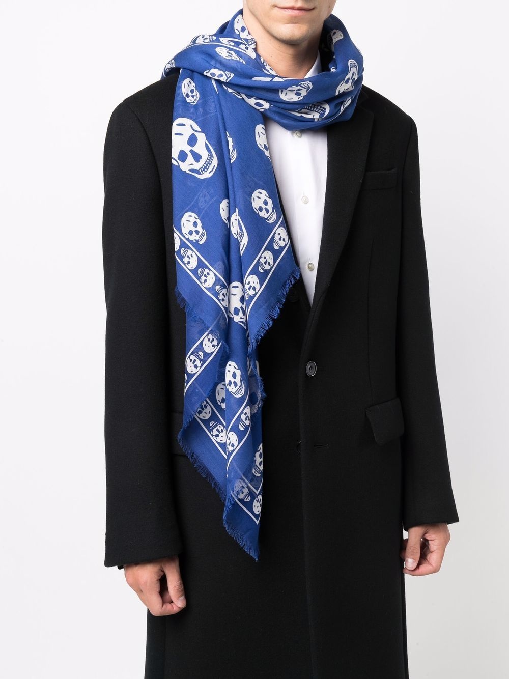 skull-print raw-edge scarf - 2