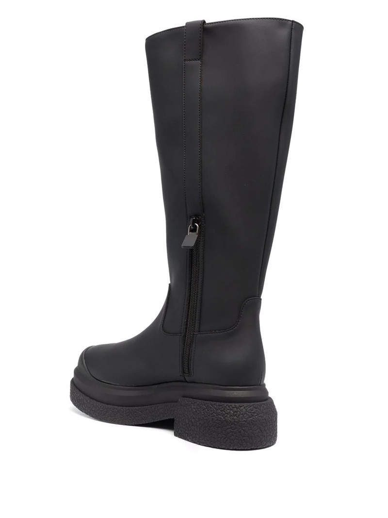 knee-length boots 3