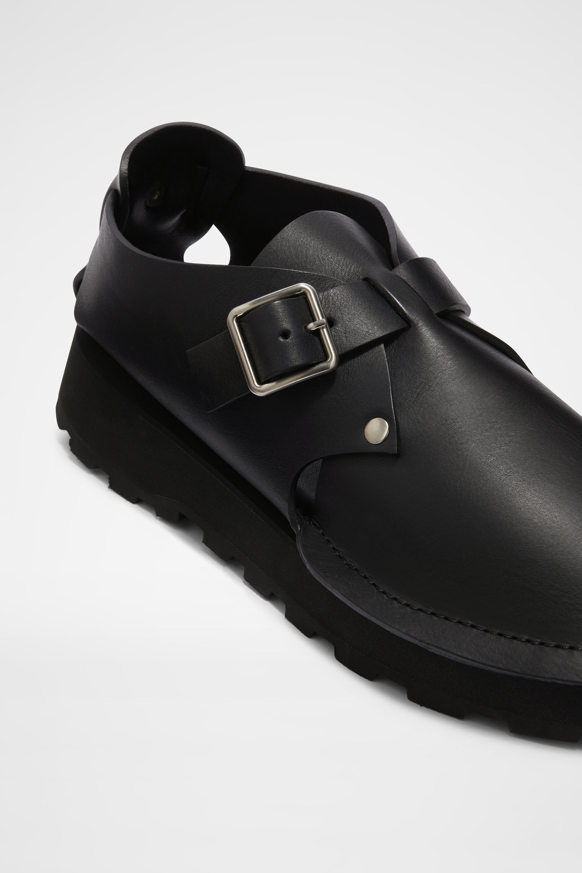 Low-Cut Shoes - 6