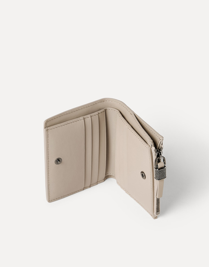 Calfskin compact wallet with shiny zipper pull 5