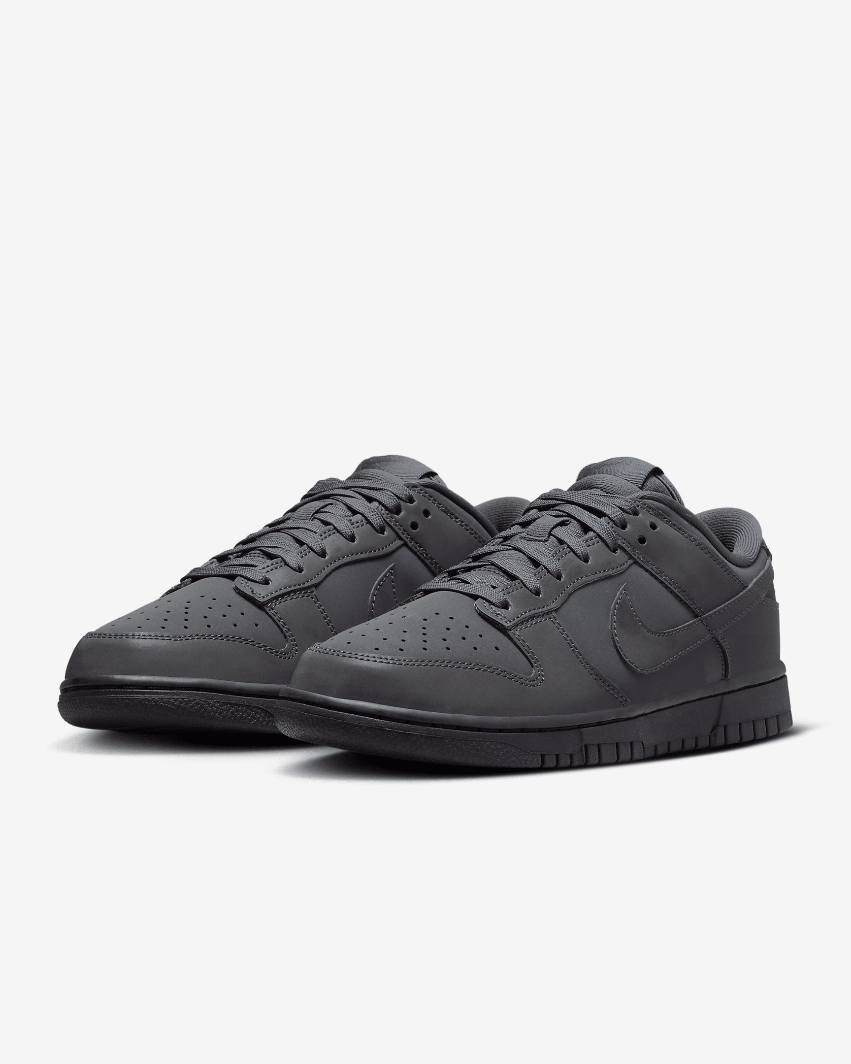 Nike Dunk Low Women's Shoes - 5