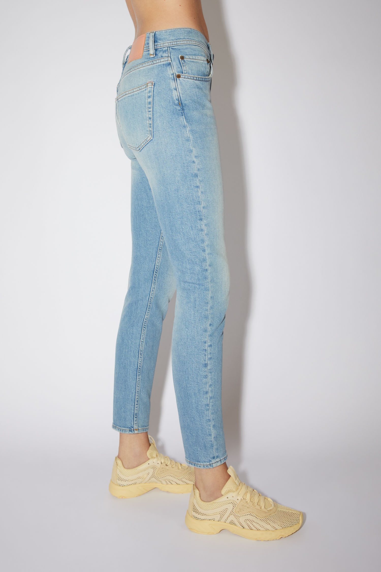 Tapered fit jeans - Light blue - 4