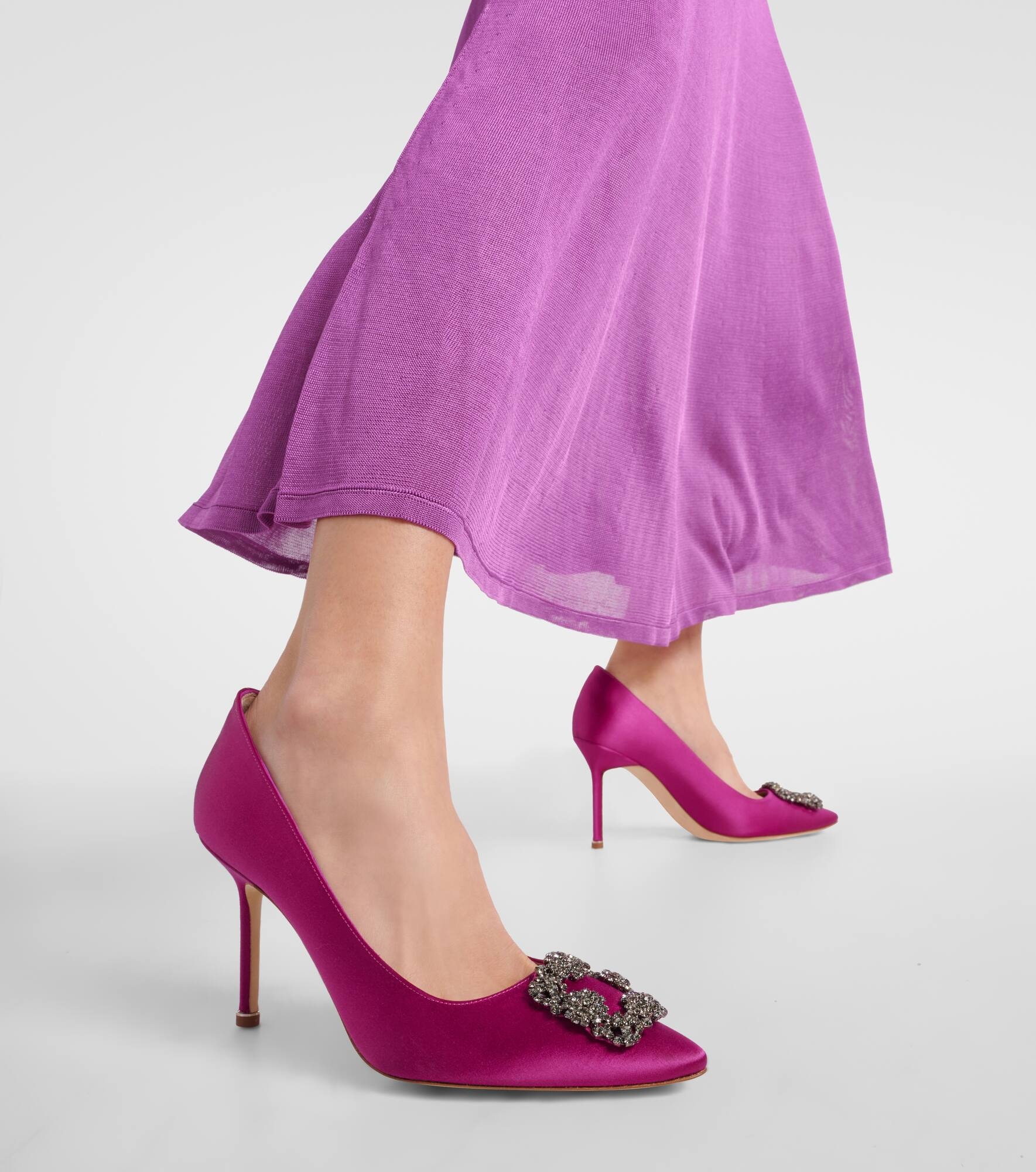 Hangisi 90 embellished satin pumps - 4