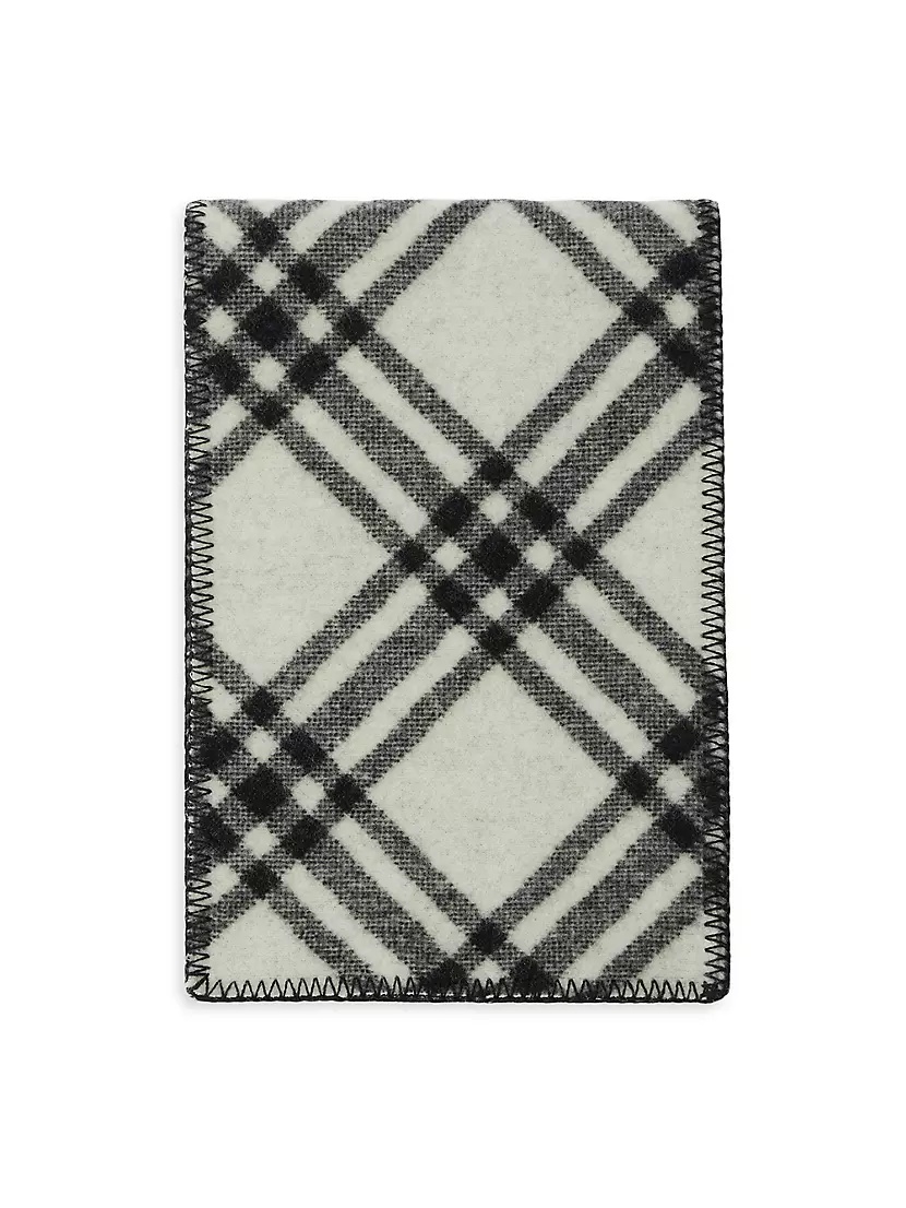 スカーフ Burberry Tri Bar Scarf - Burberry - Wool - Black Burberry Tri Bar Check Wool Scarf in Shale | FWRD