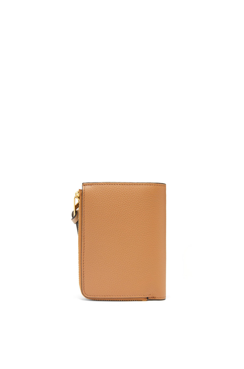 Slim compact wallet in soft grained calfskin 5
