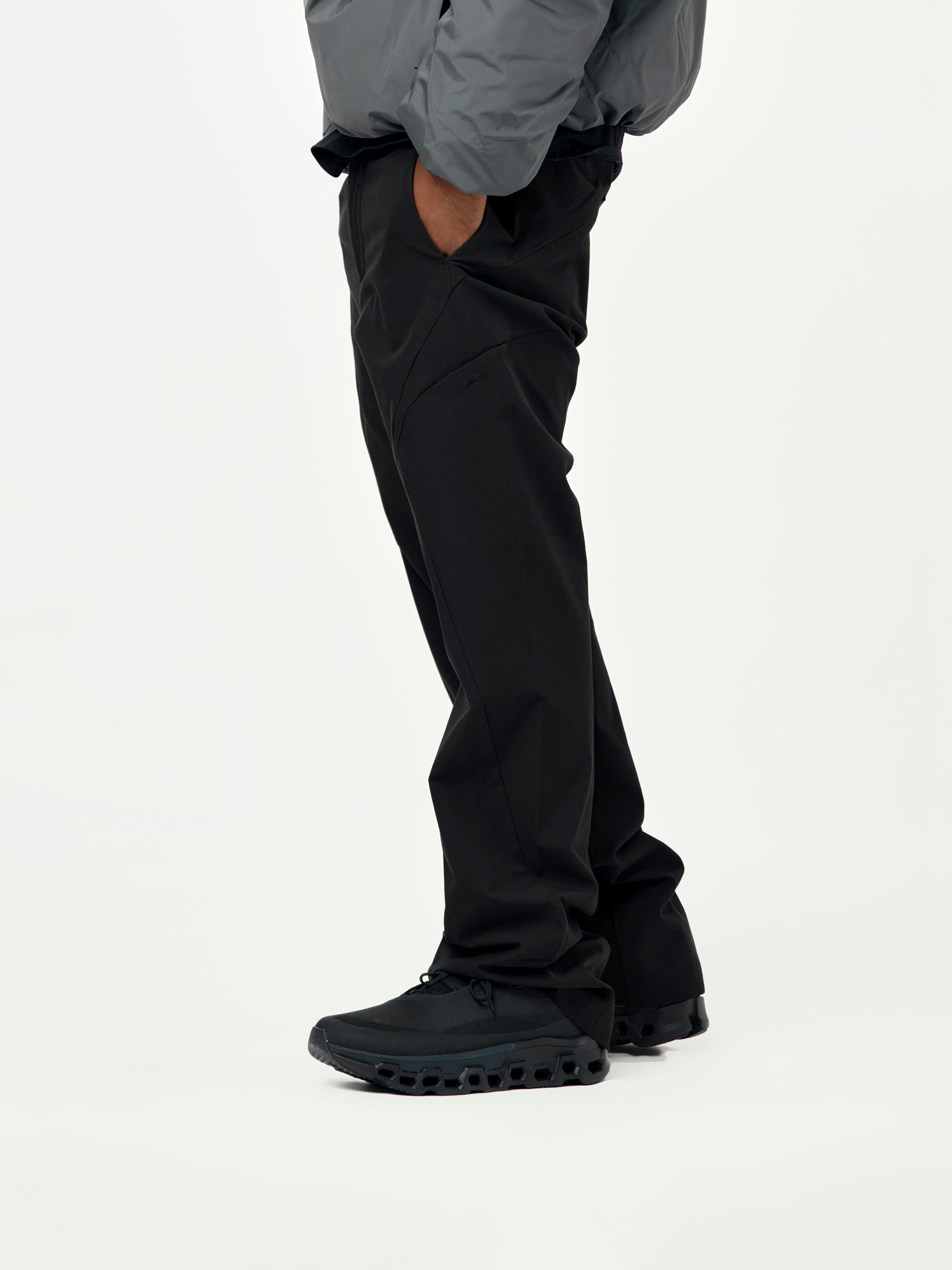 7.0 TECHNICAL PANTS RIGHT (BLACK) - 3