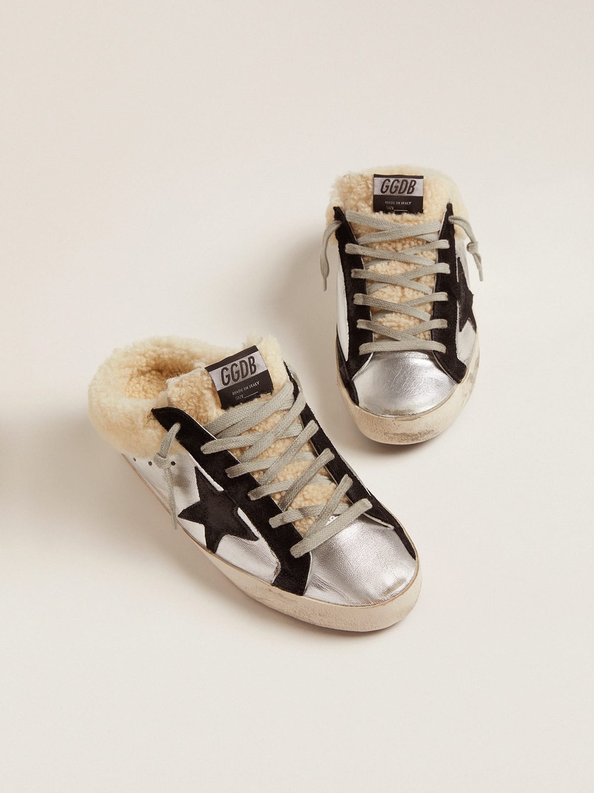 Super-Star Sabots in silver laminated leather with black suede star - 2