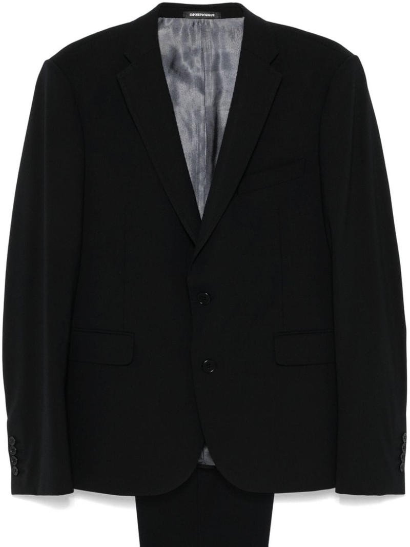 single-breasted suit 1