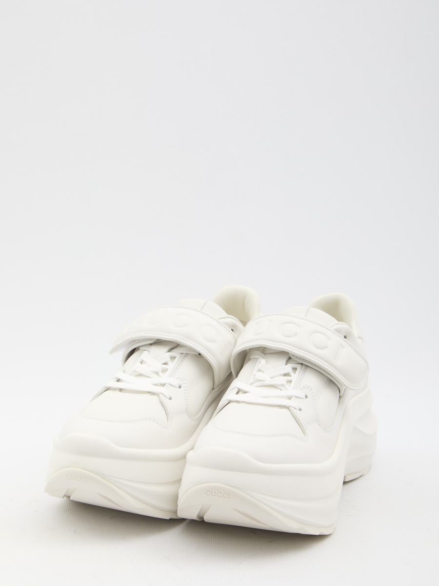 スニーカー GUCCI Women Sneakers 34513429 805708 AAD50 9014 WHITE Women's GG embossed sneaker in white leather | GUCCI® Canada