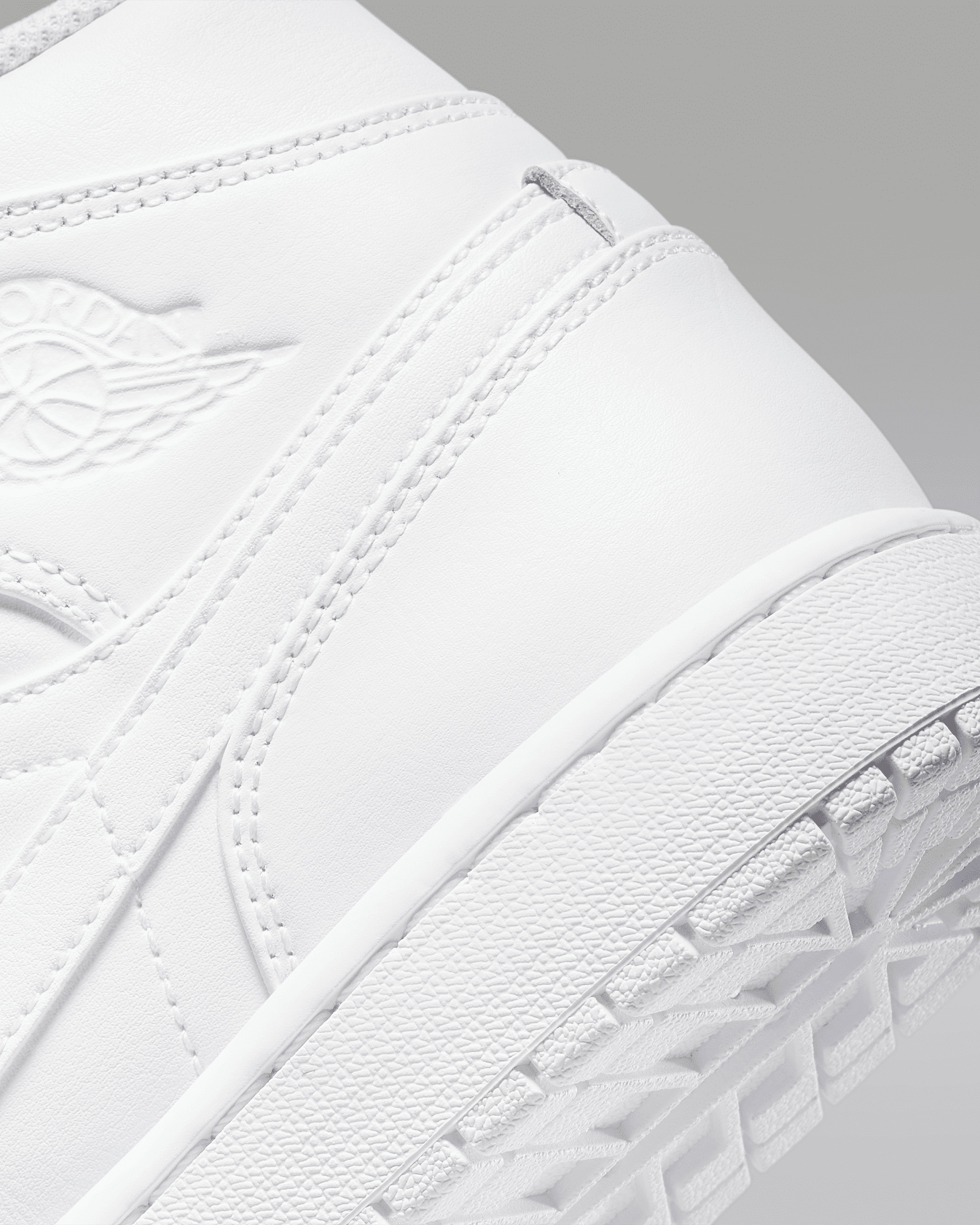 Men's Air Jordan 1 Mid Shoes - 8