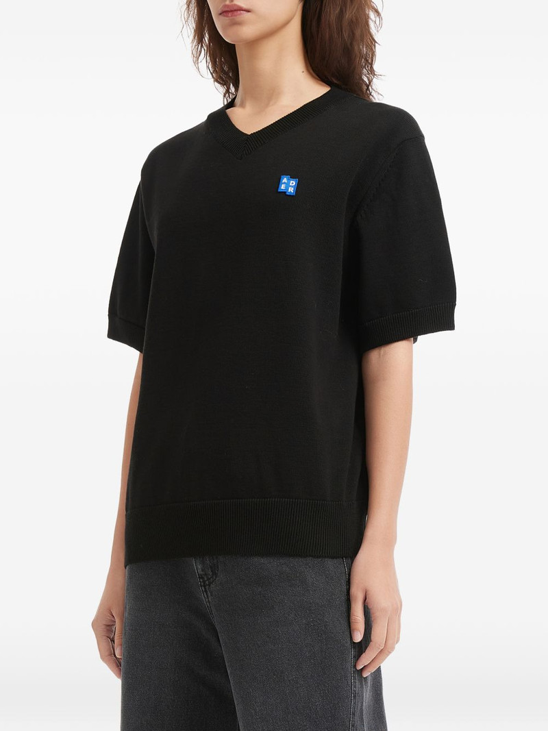 V-neck logo-patch T-shirt 3