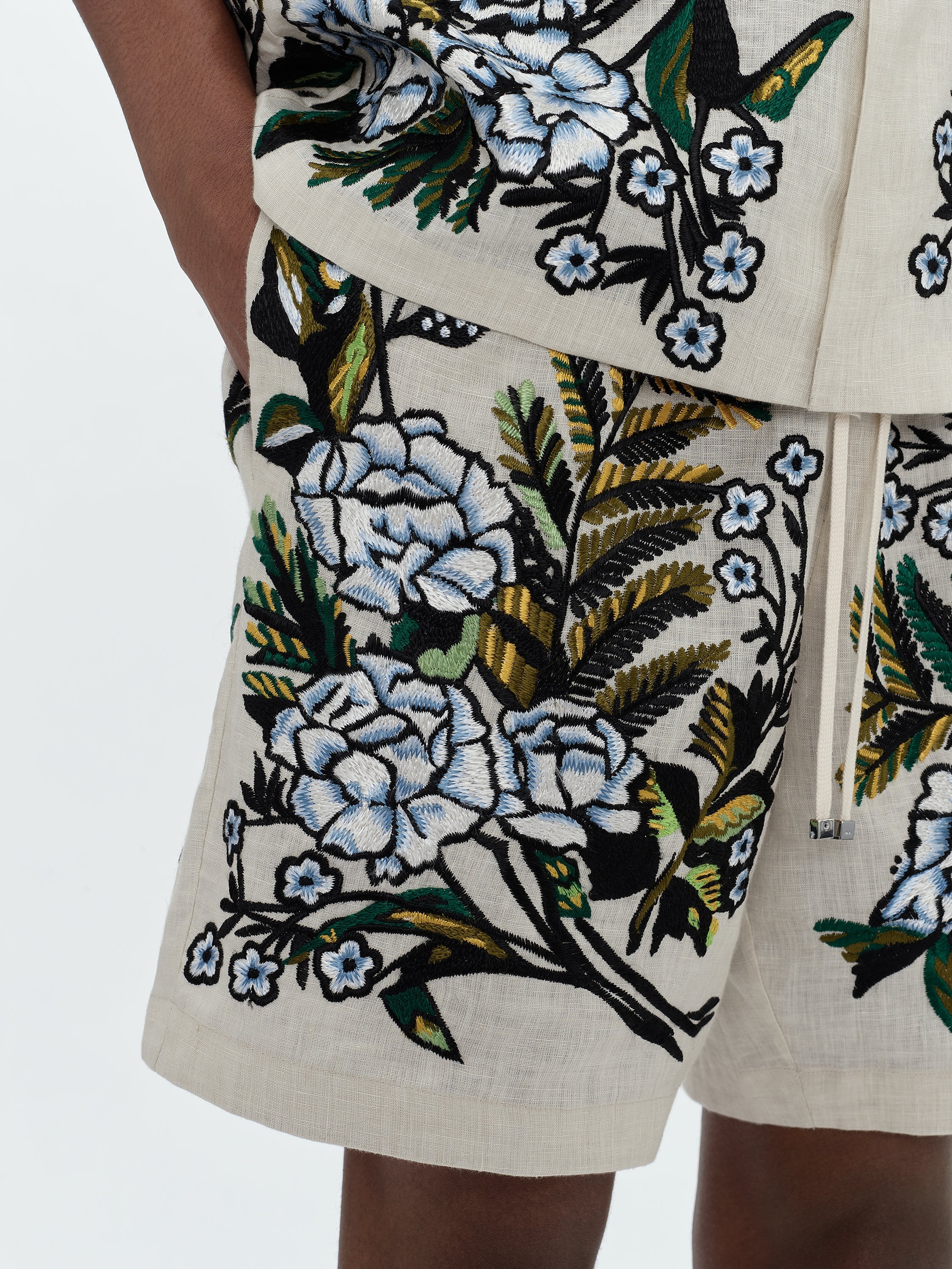 EMBRODIERED FLORAL SHORT - 6