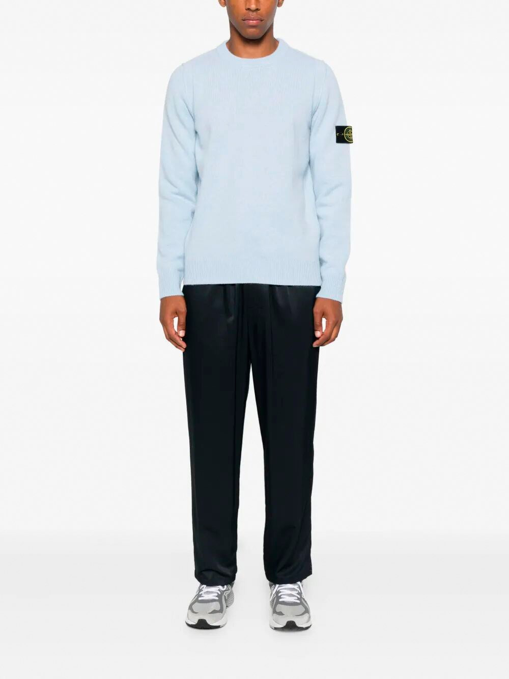 Crew-Neck - 2