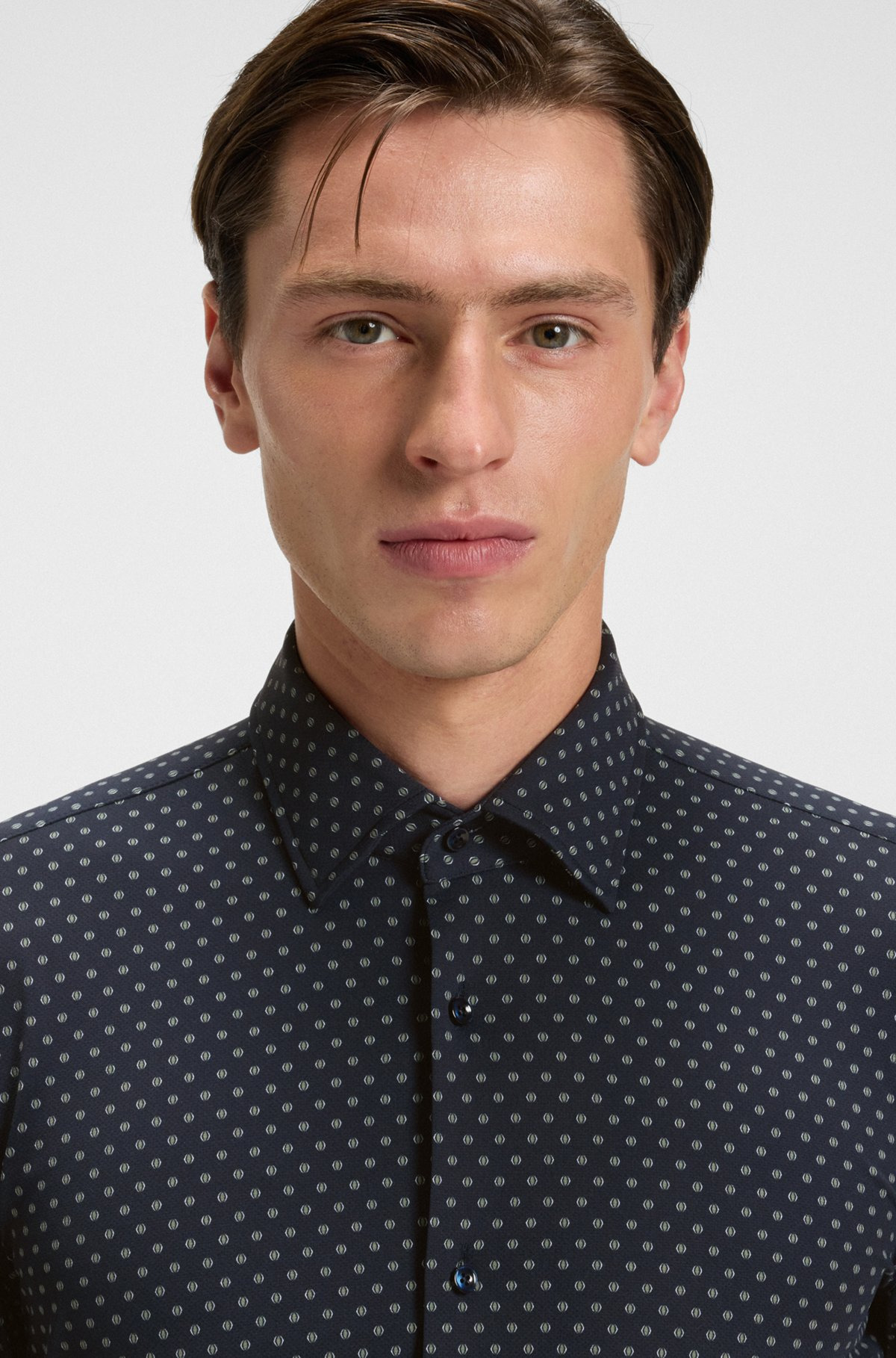 SLIM-FIT SHIRT IN ITALIAN-MADE PERFORMANCE-STRETCH FABRIC - 3