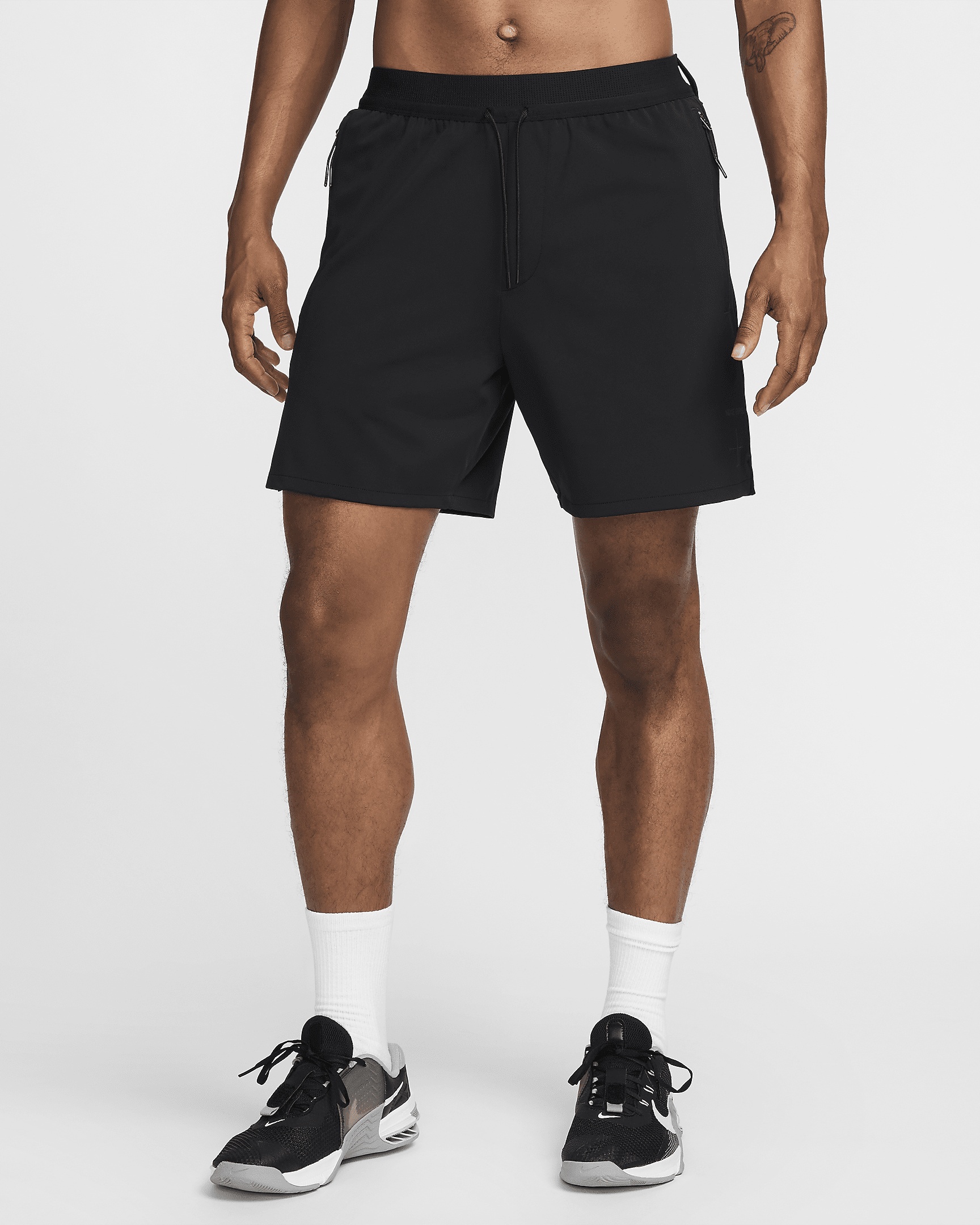 Nike A.P.S. Men's 6" Dri-FIT ADV Versatile Shorts - 1