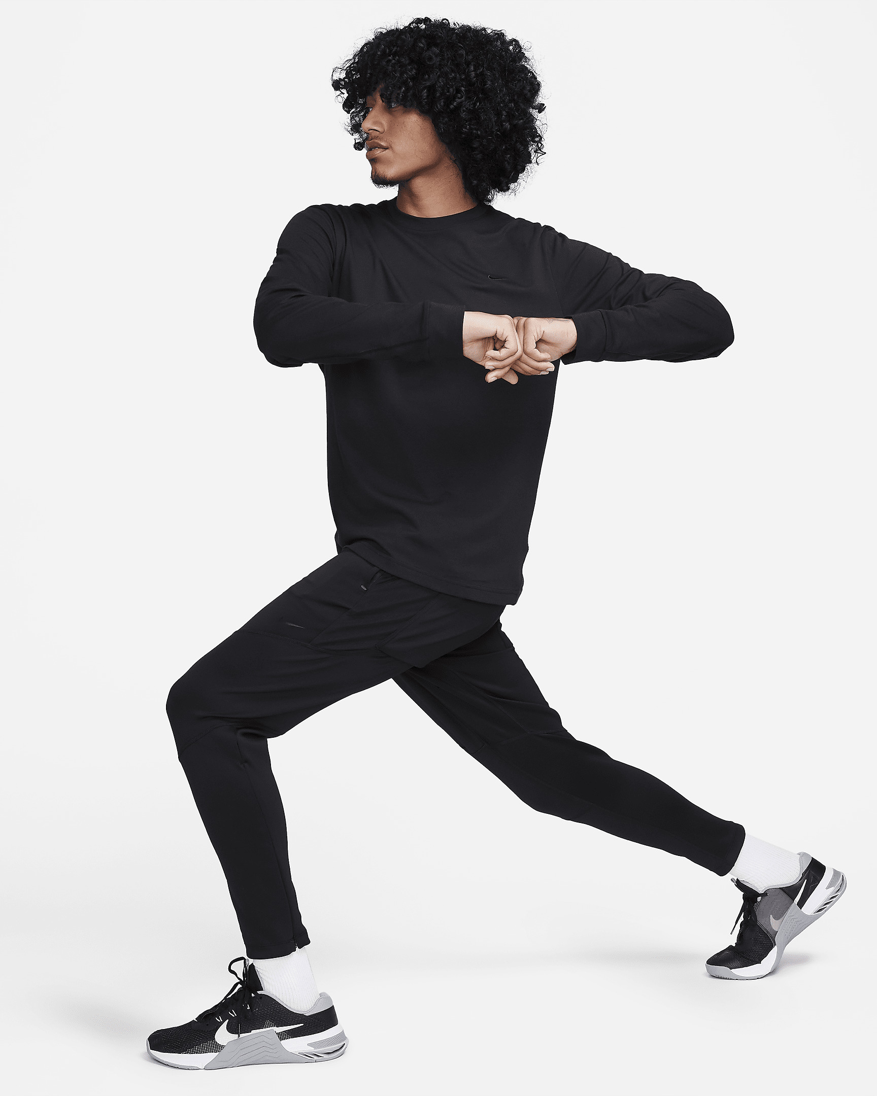 Nike Primary Men's Dri-FIT Long-Sleeve Versatile Top - 7