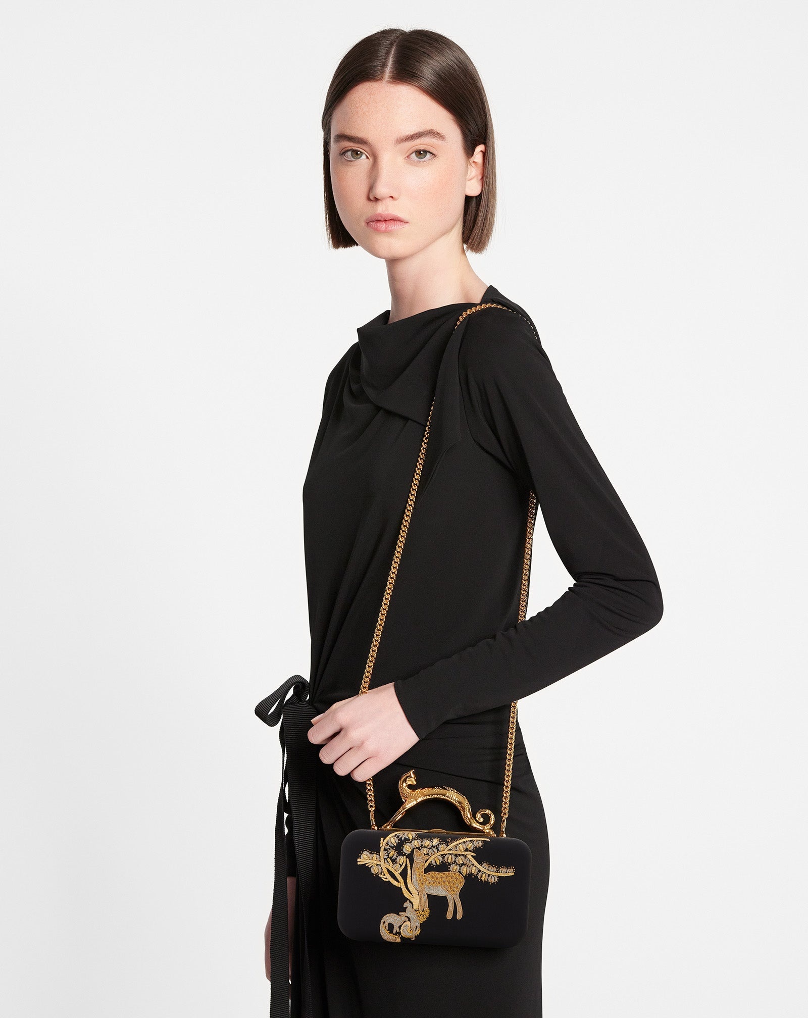 EMBROIDERED SATIN MINAUDIÈRE - 2