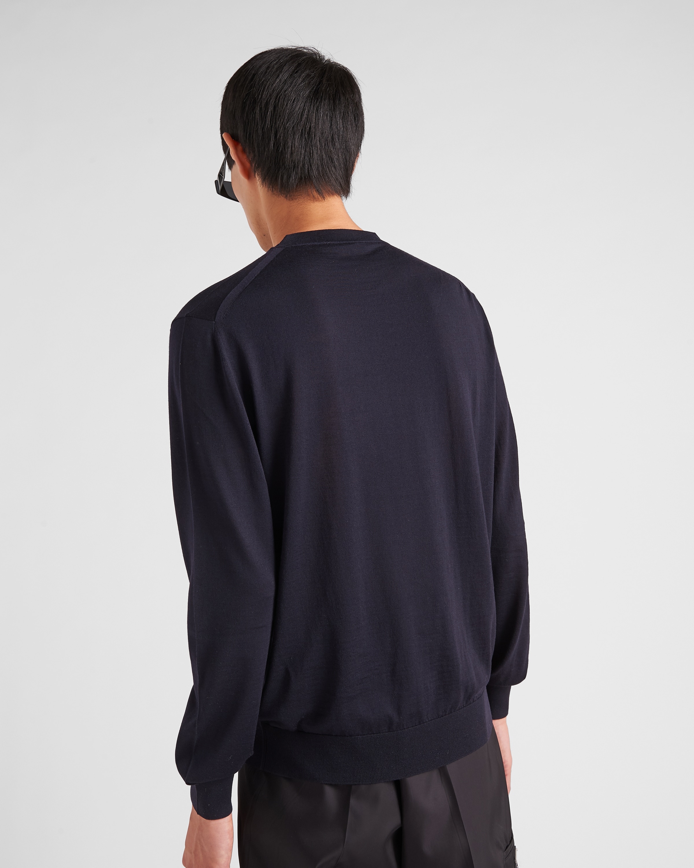 Superfine wool crew-neck sweater - 4