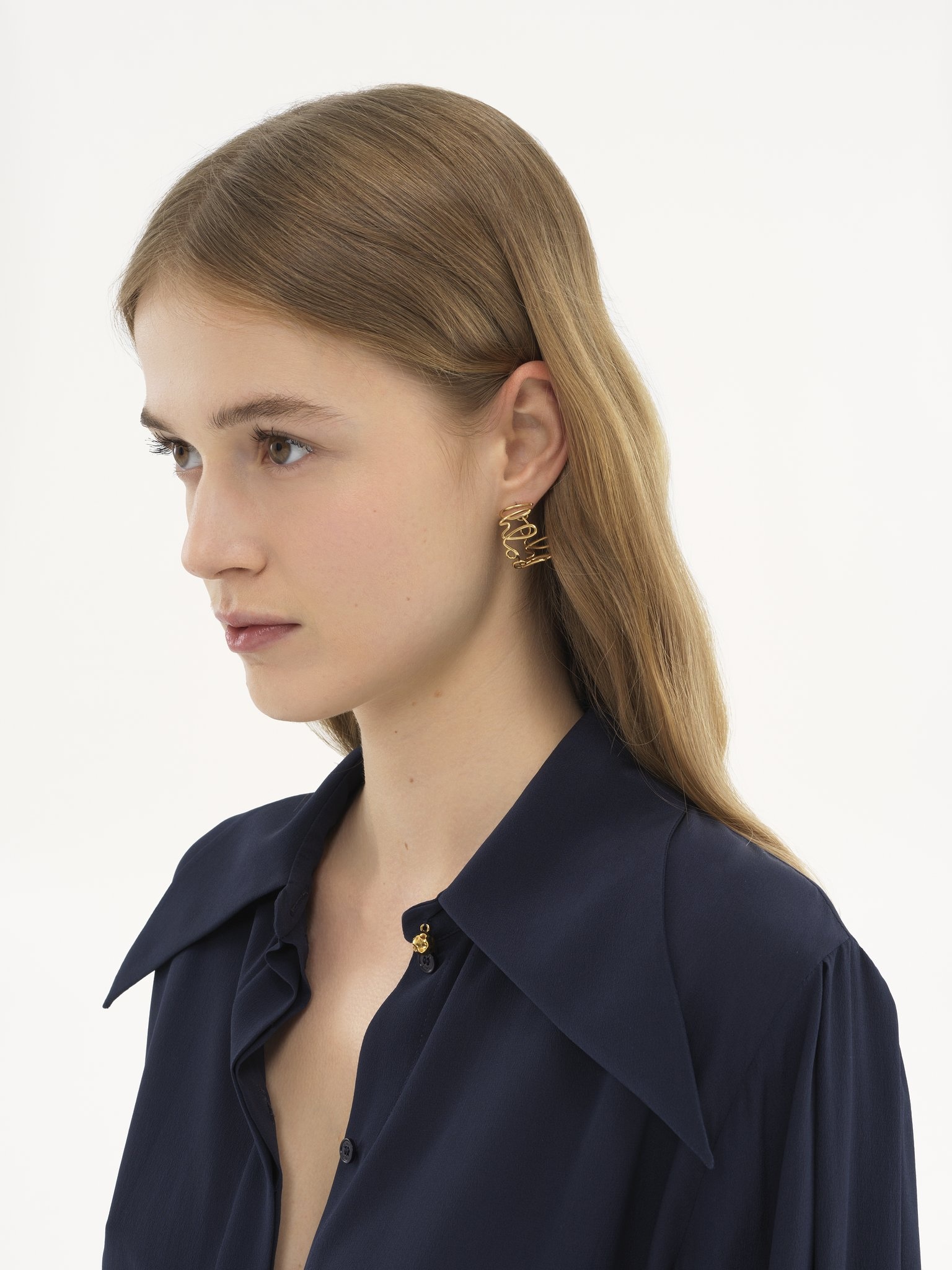 THE CHLOÉ ICONIC HOOP EARRINGS - 4