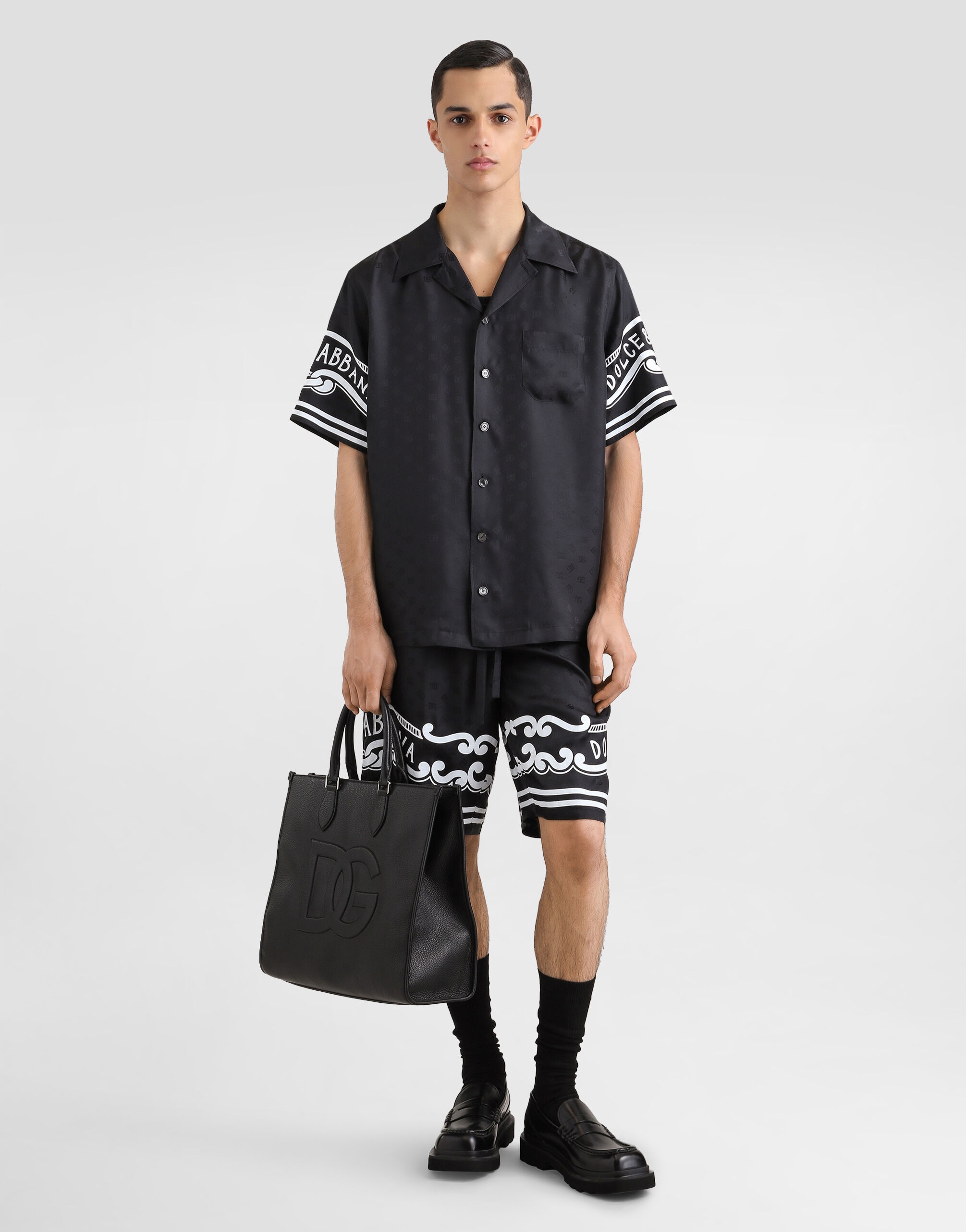 Silk shorts with bandanna-print details - 2