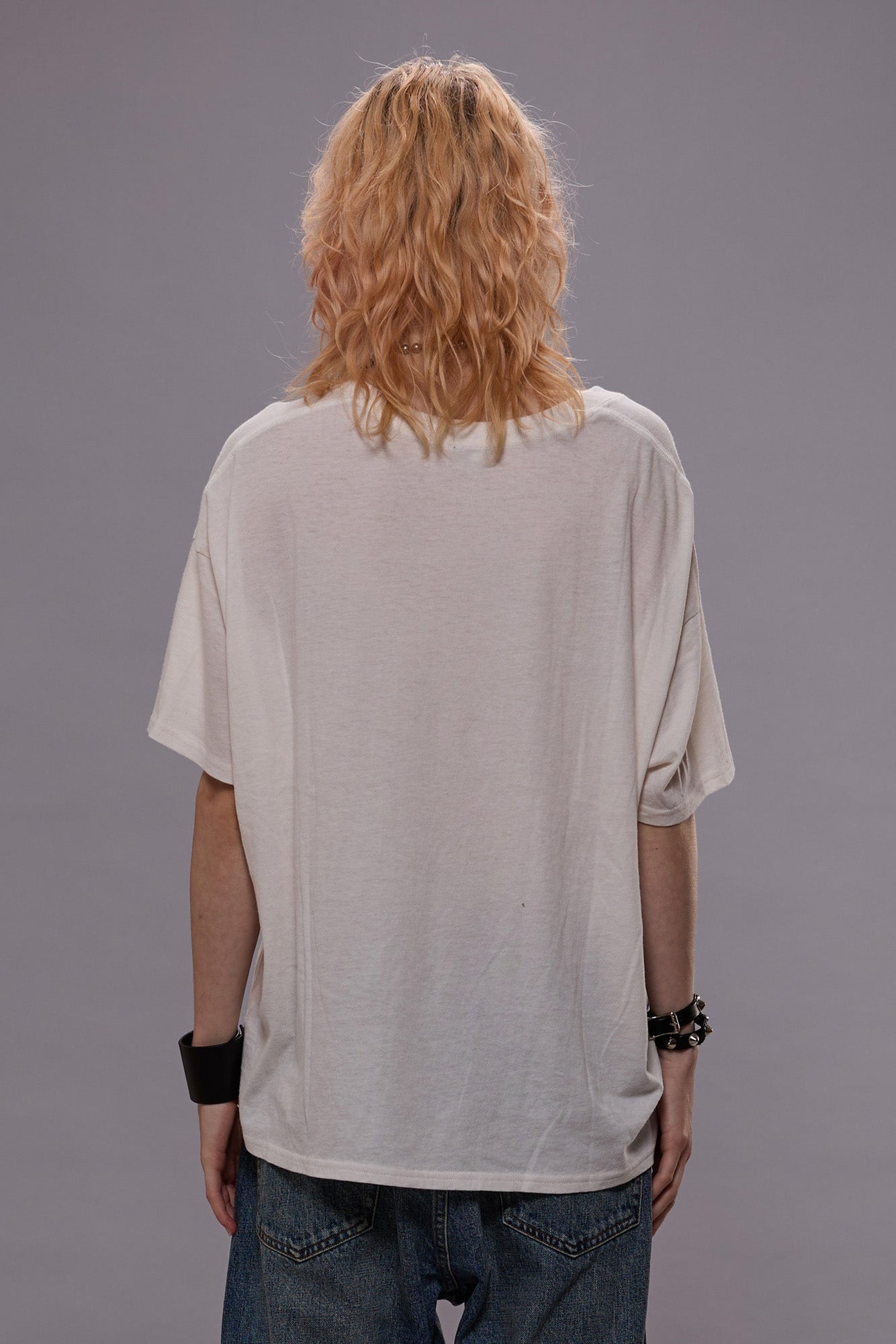 RELAXED CASHMERE V-NECK - WHITE - 4