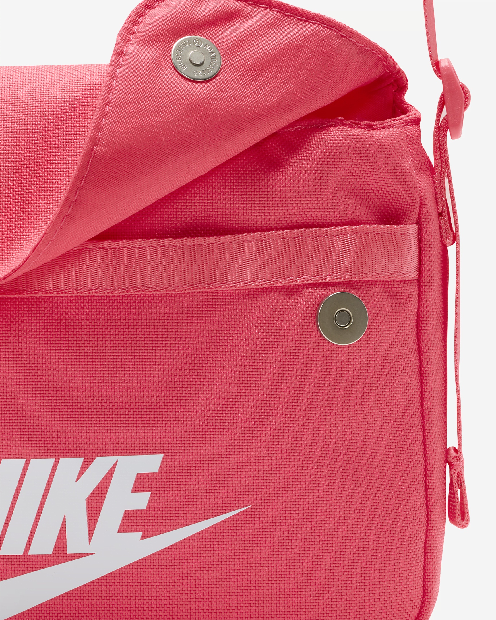 Nike Sportswear Women's Futura 365 Crossbody Bag (3L) - 6