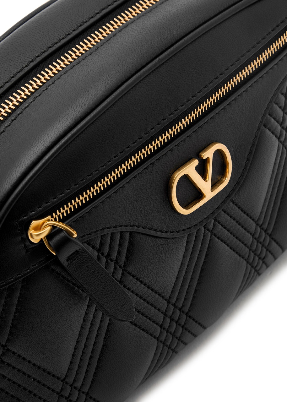 Valentino Valentino Garavani Quiltie 67 Leather Camera bag