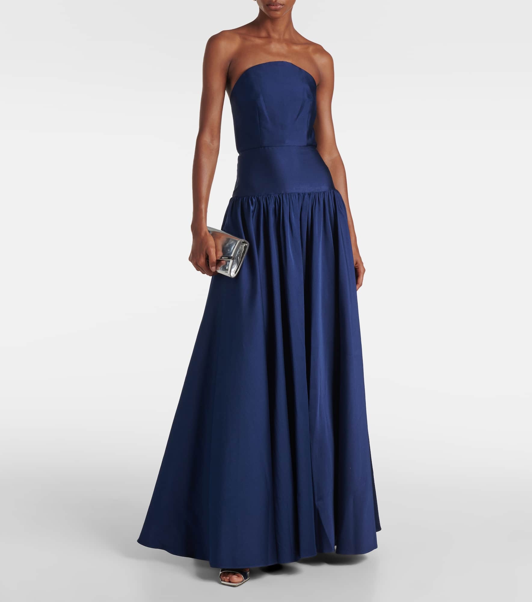 Strapless gathered taffeta gown - 2