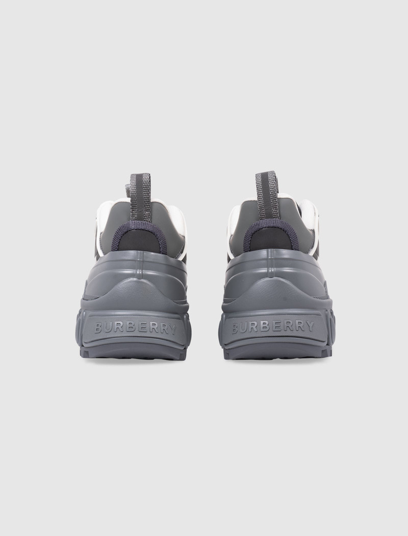 Burberry ARTHUR M ST 208 SNEAKER outlook