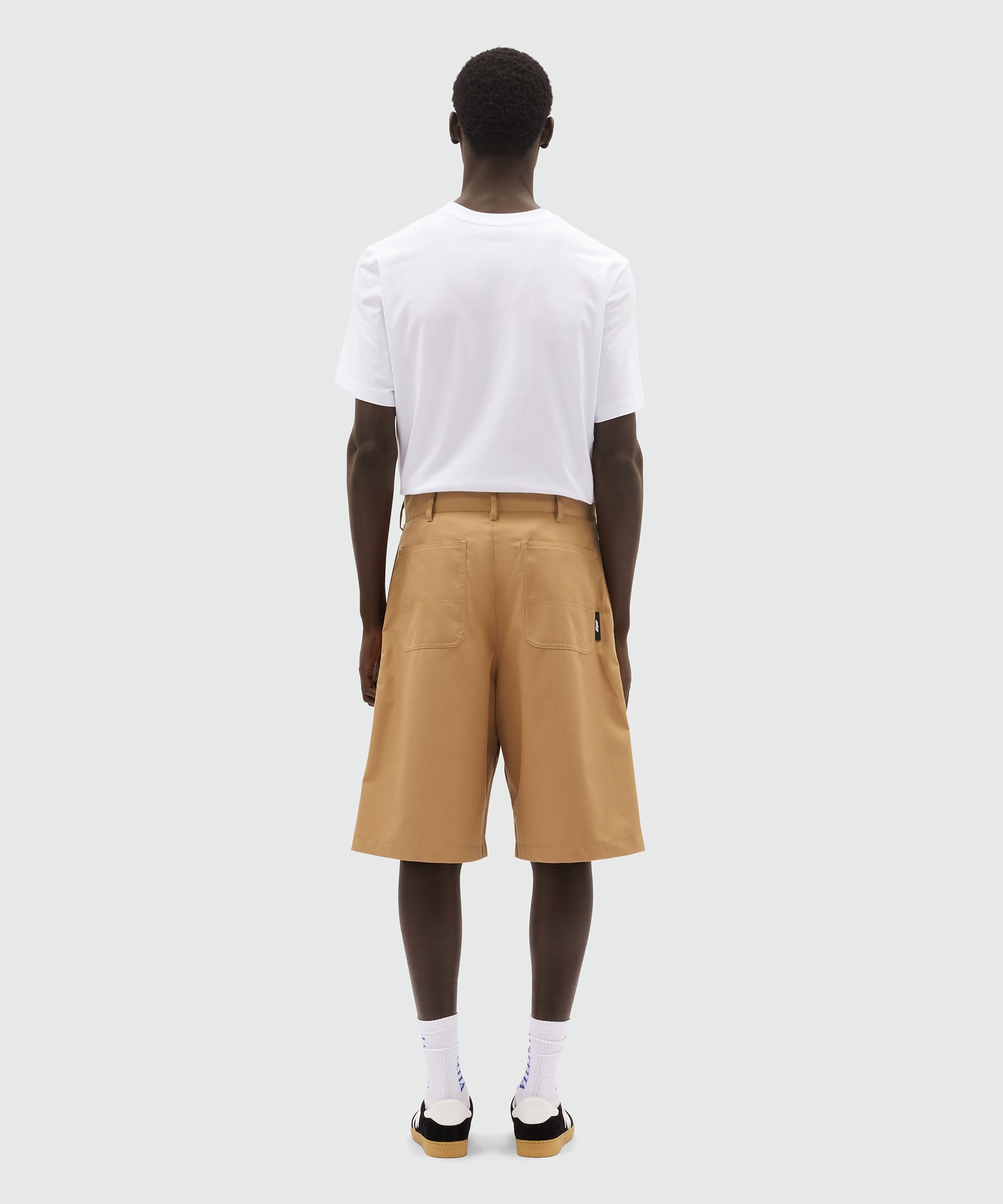 Bermuda shorts in technical gabardine with pockets - 3