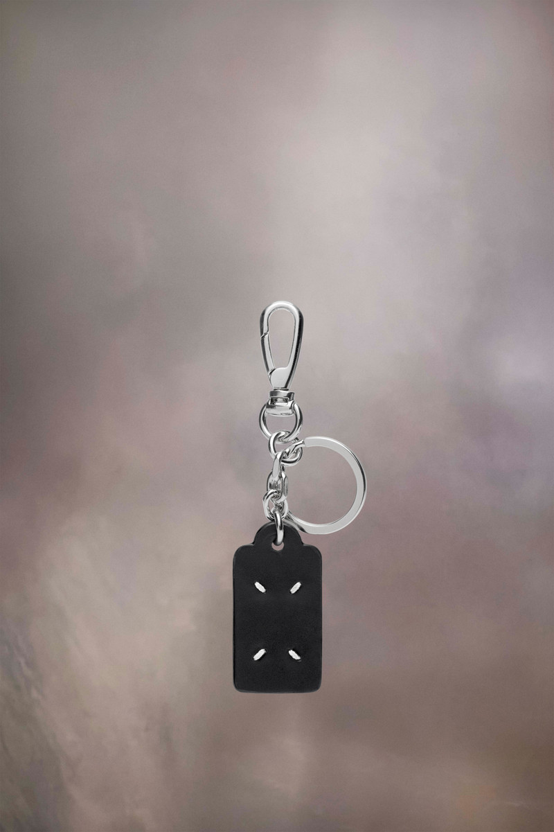 Maison Margiela Four stitches keyring outlook