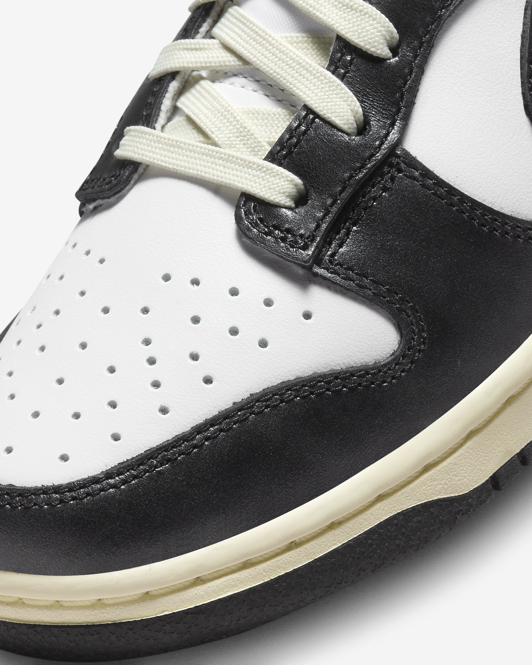 Nike Dunk Low Premium Women's Shoes - 7