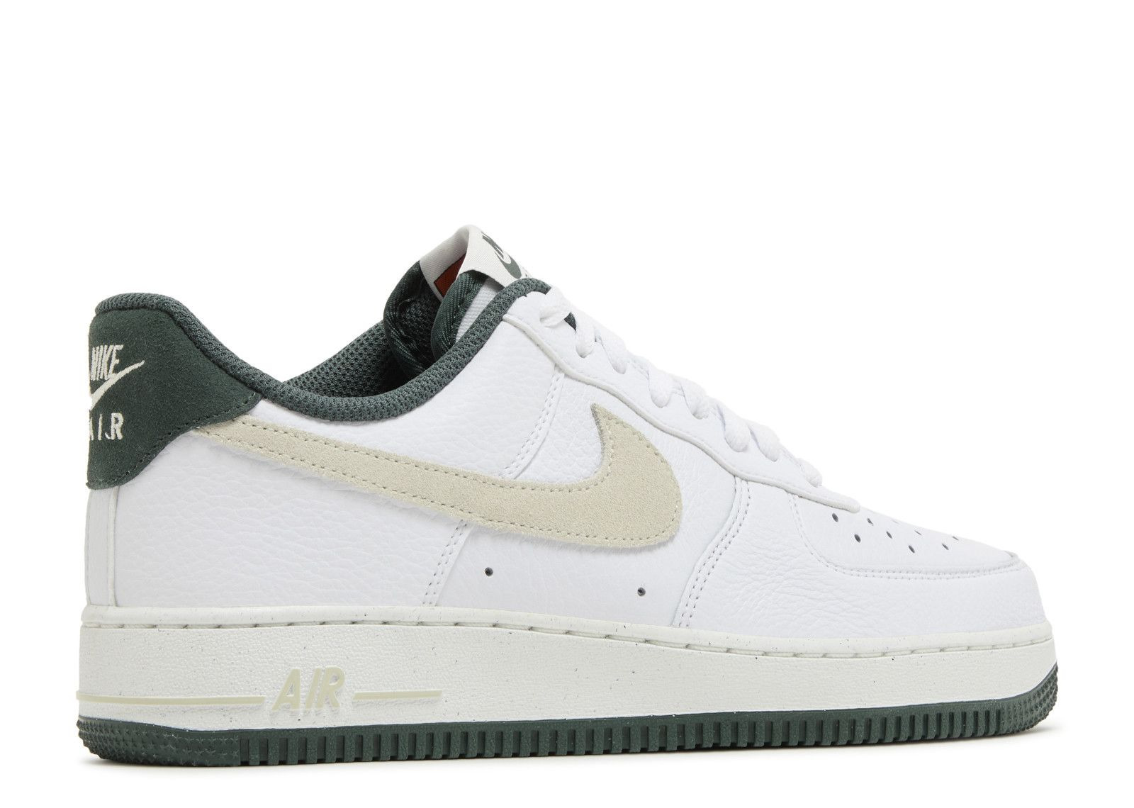 AIR FORCE 1 '07 LV8 'VINTAGE GREEN' - 3