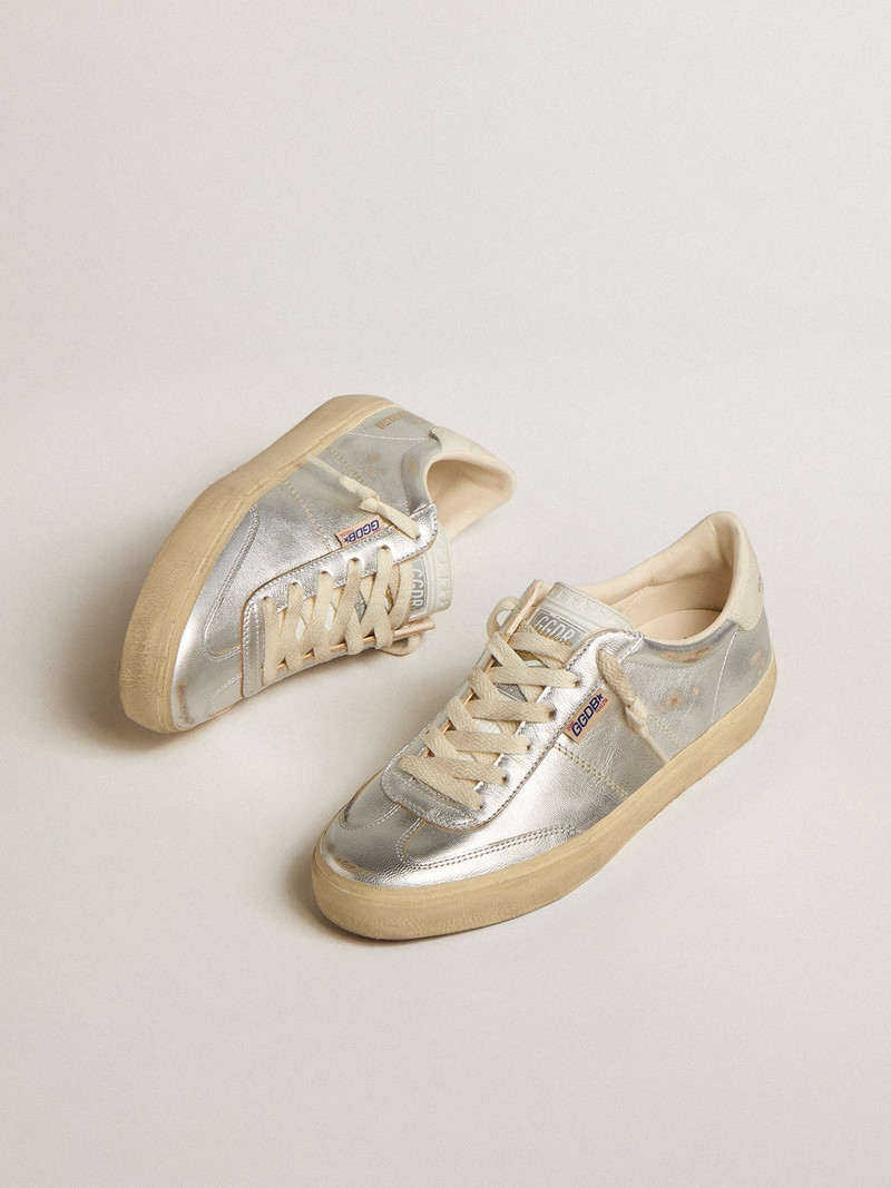 Golden Goose Soul Star in metallic silver leather with white leather heel tab outlook