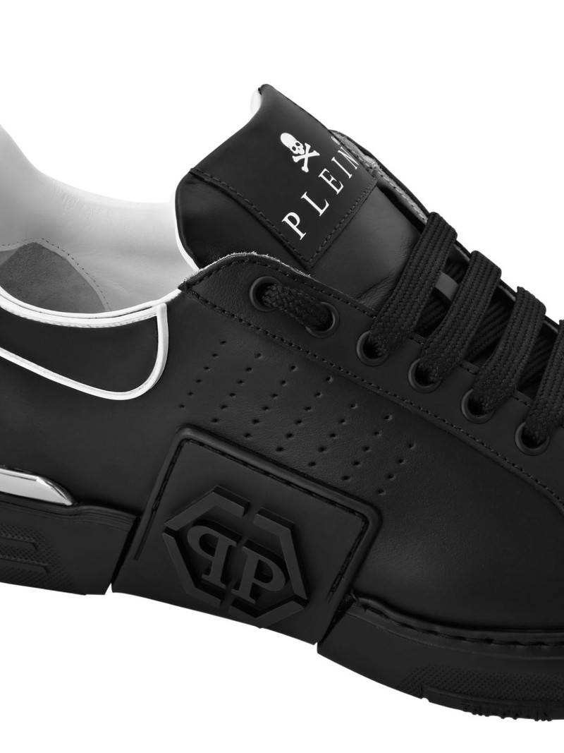 Hexagon-logo sneakers 3