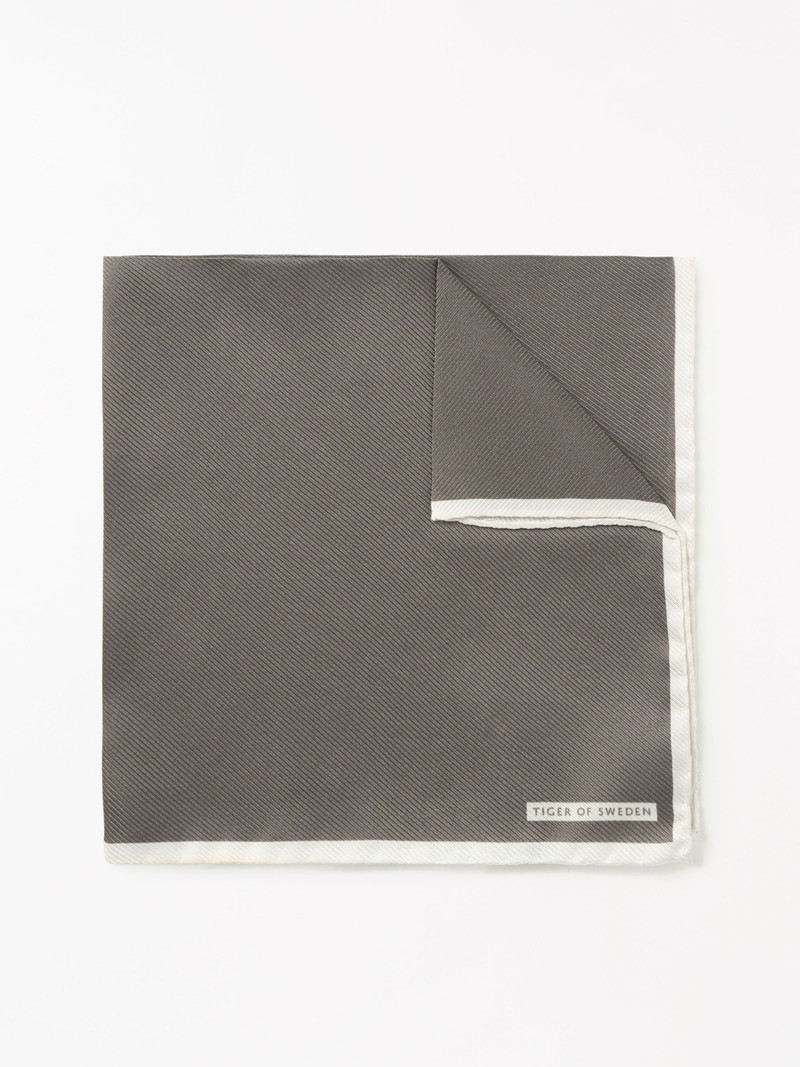 Quadra Silk Handkerchief 1