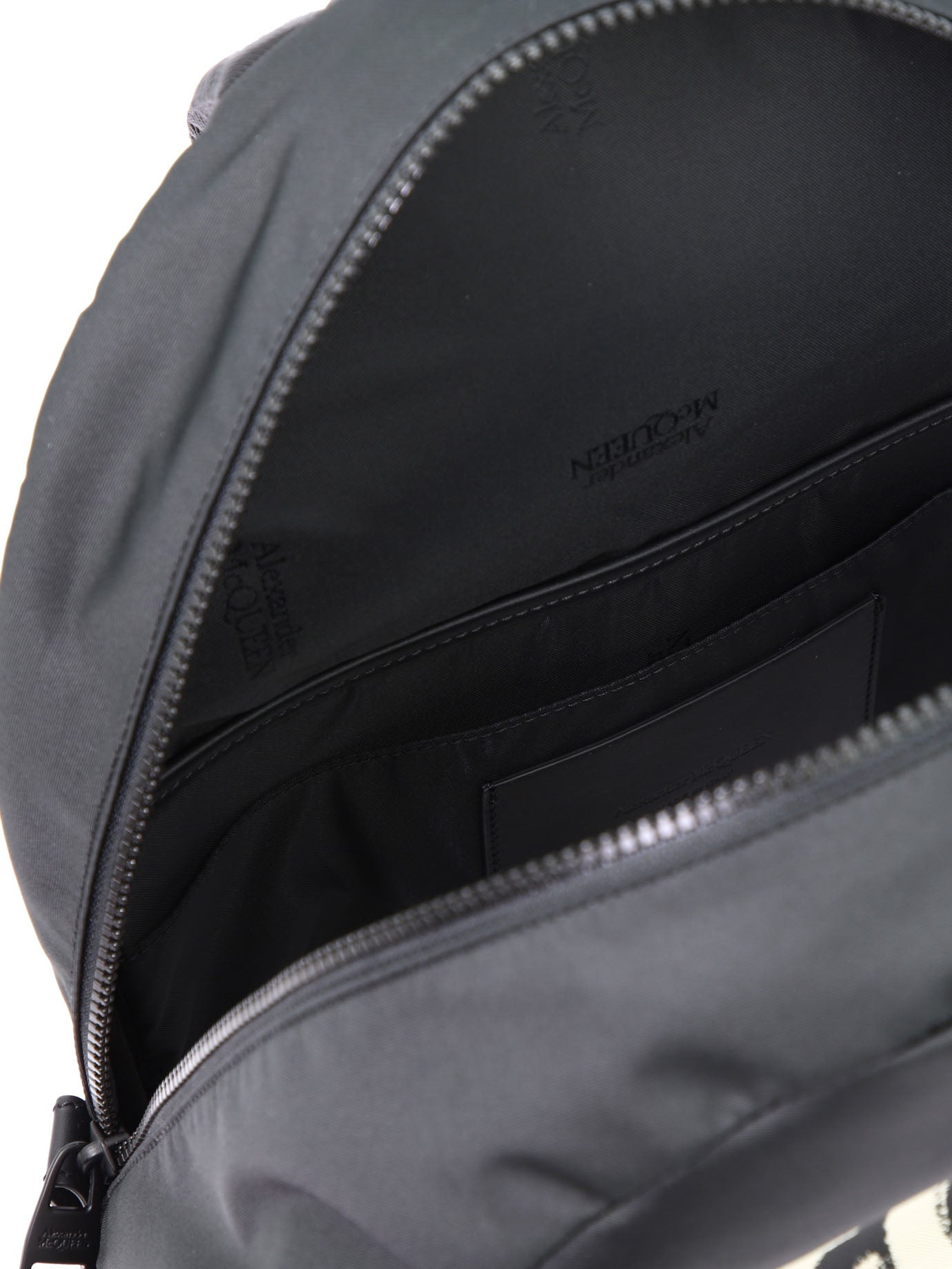 Alexander Mcqueen Men "Metropolitan" Backpack - 5