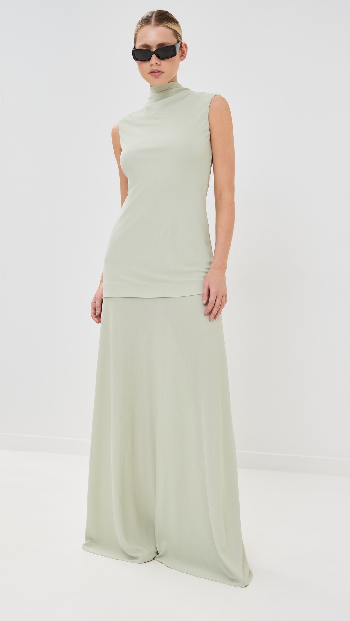 Sleeveless High Neck Dress - 7