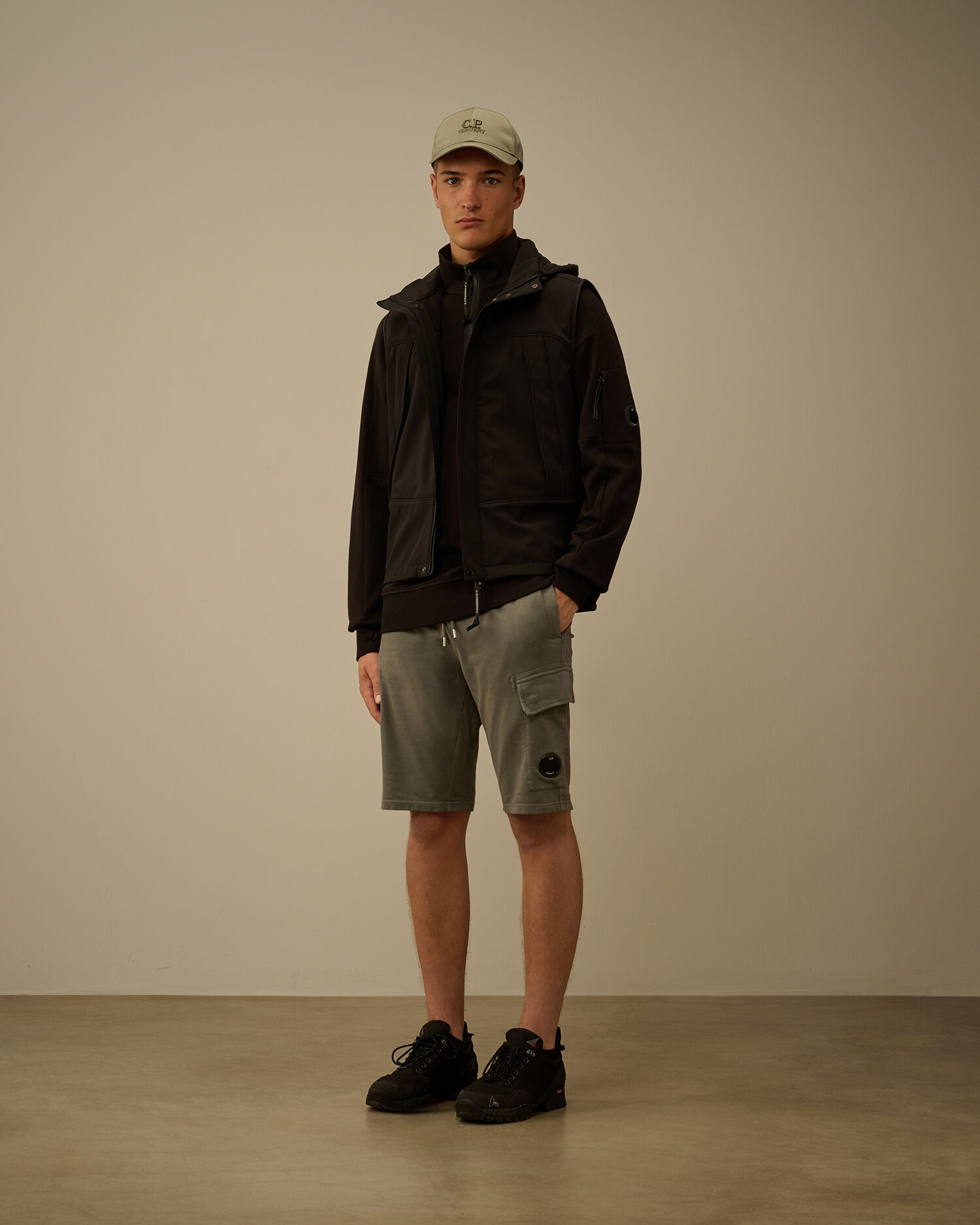 Light Fleece Lens Shorts - 2
