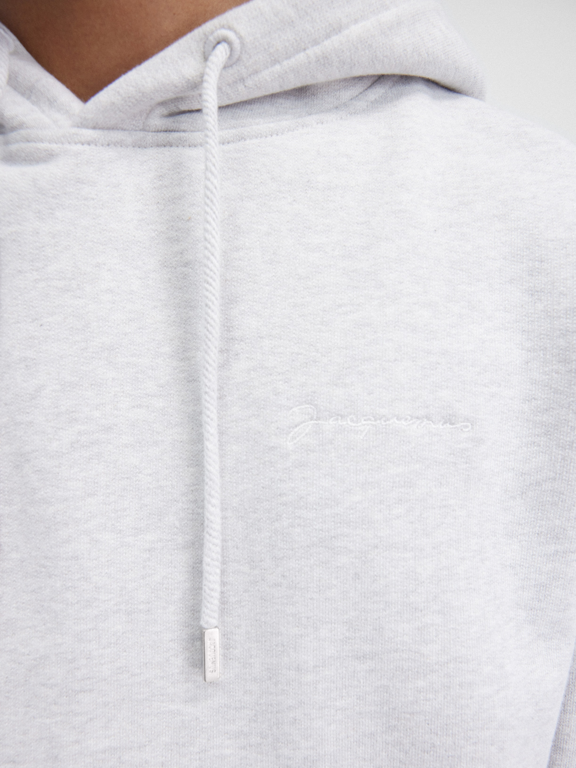 Le sweatshirt brodé - 3