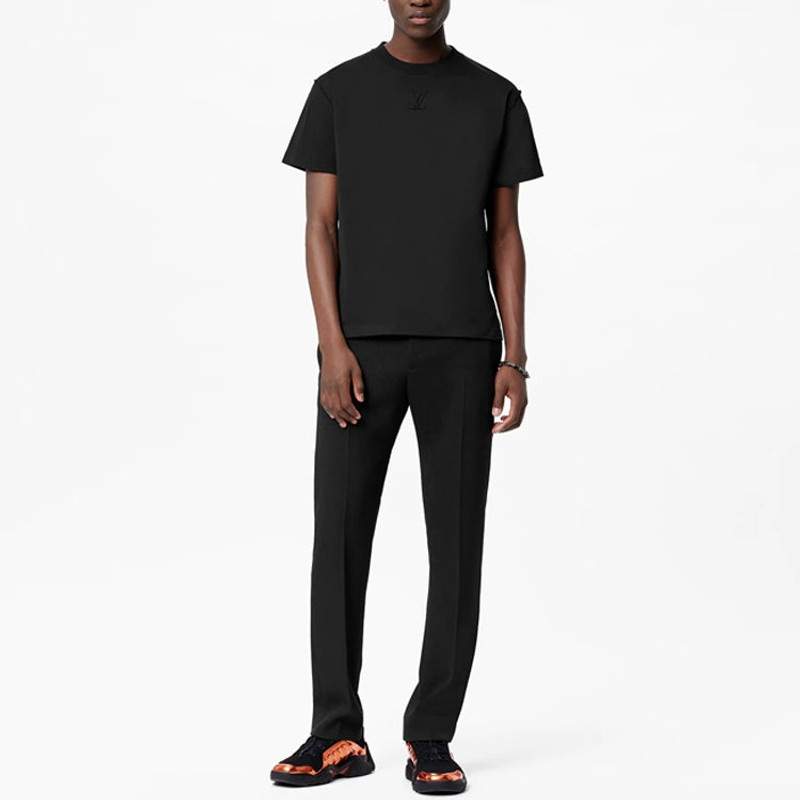 Louis Vuitton Men's LOUIS VUITTON Logo Solid Color Short Sleeve Black T-Shirt 1A96WN outlook