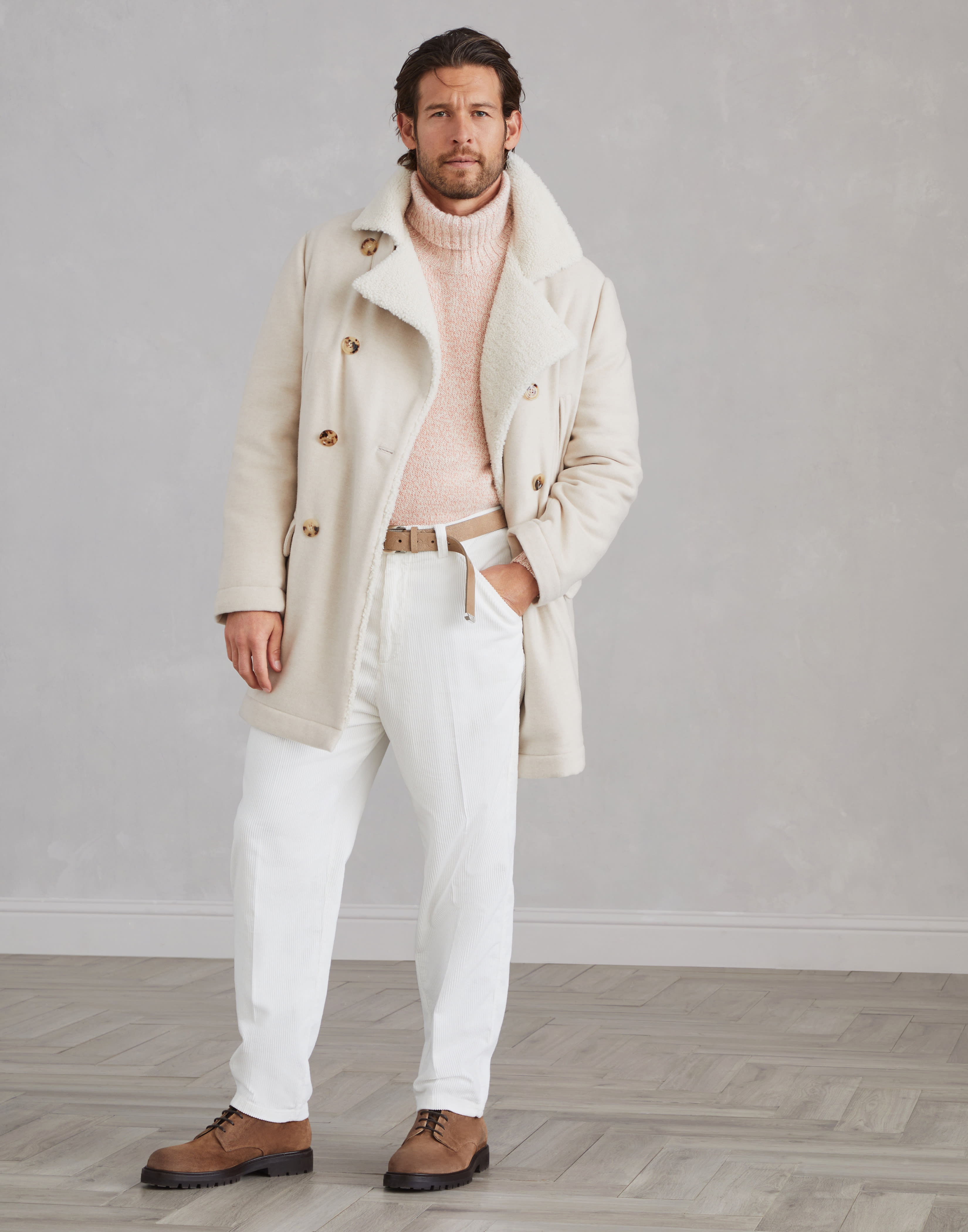 Lightweight water-resistant cashmere pea coat with shearling lining - 5
